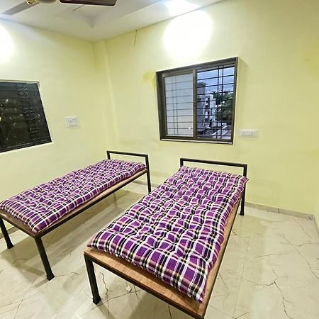 Shree Swami Samarth Pg Rooms For Boys Солапур Экстерьер фото