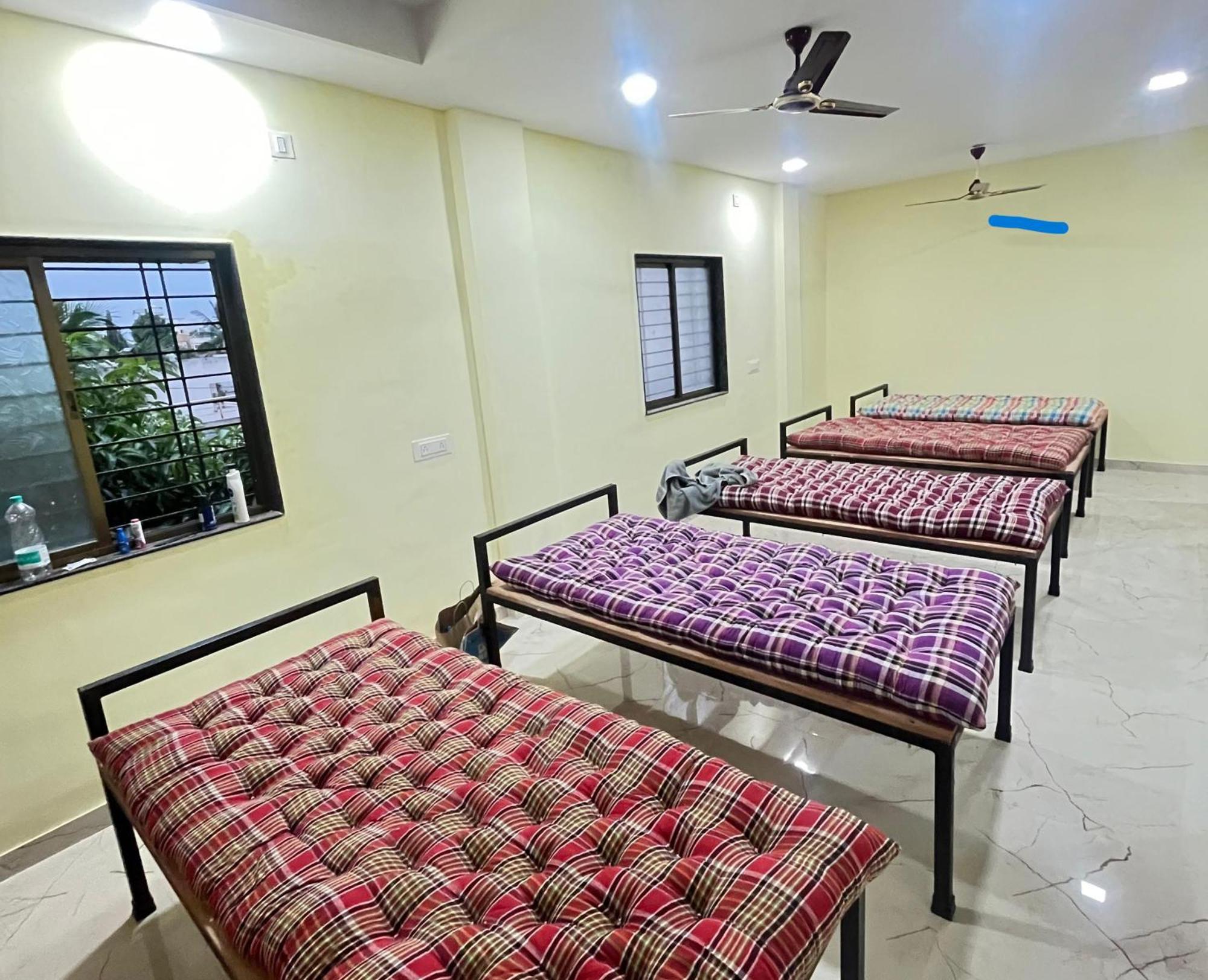 Shree Swami Samarth Pg Rooms For Boys Солапур Экстерьер фото